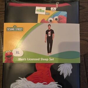 Sesame Street Elmo Black and Red Sleep Set